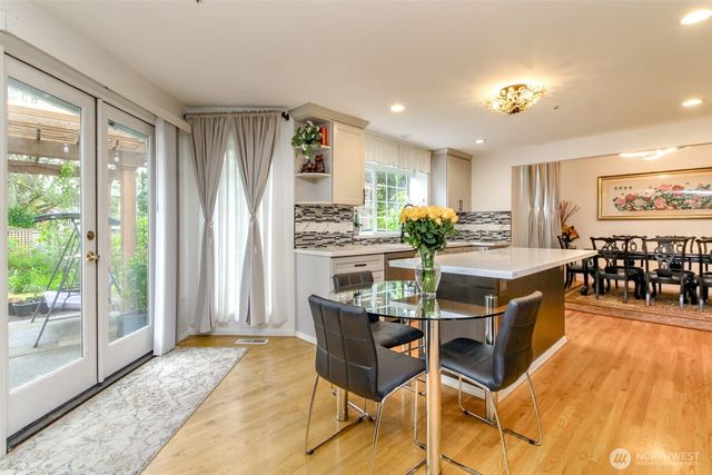 9307 S 237th Place, Kent, WA 98031