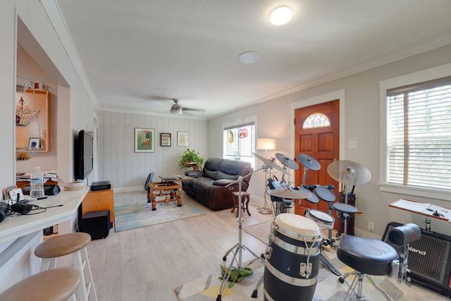 3946 La Salle St, San Diego, CA 92110
