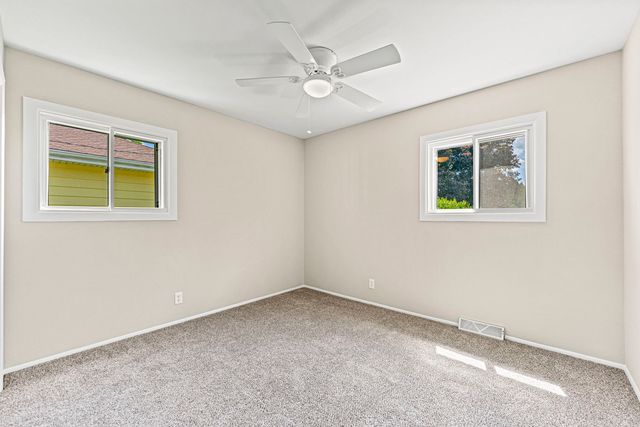 1021 North Avenue, Belvidere, IL 61008