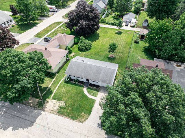 1021 North Avenue, Belvidere, IL 61008