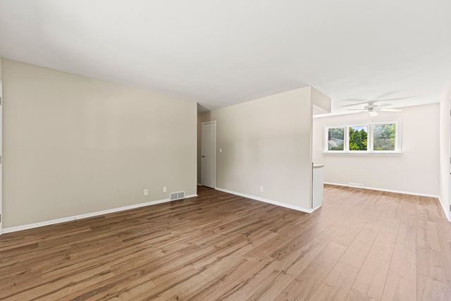 1021 North Avenue, Belvidere, IL 61008