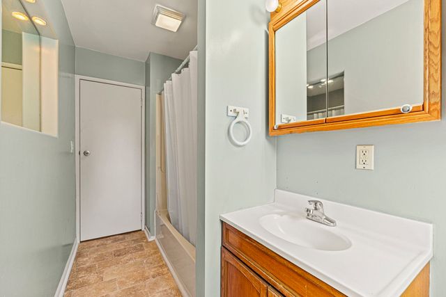 1021 North Avenue, Belvidere, IL 61008