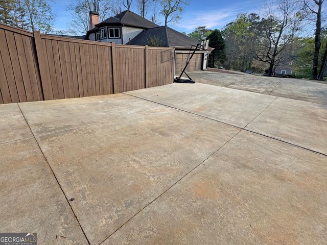 240 Northcrest Drive, Newnan, GA 30265