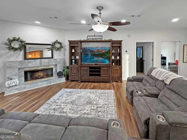 240 Northcrest Drive, Newnan, GA 30265