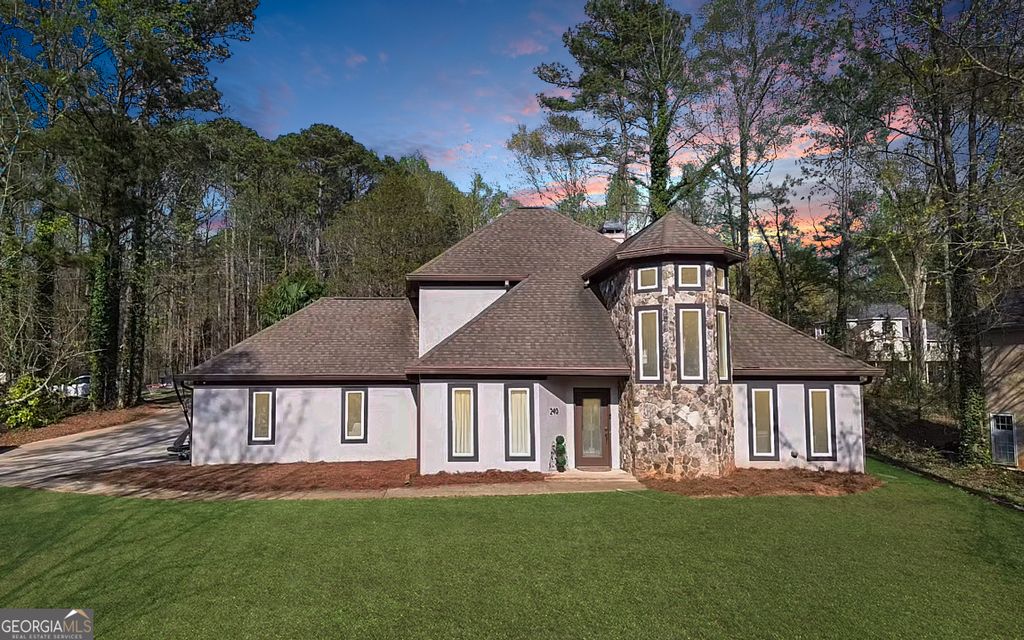 240 Northcrest Drive, Newnan, GA 30265