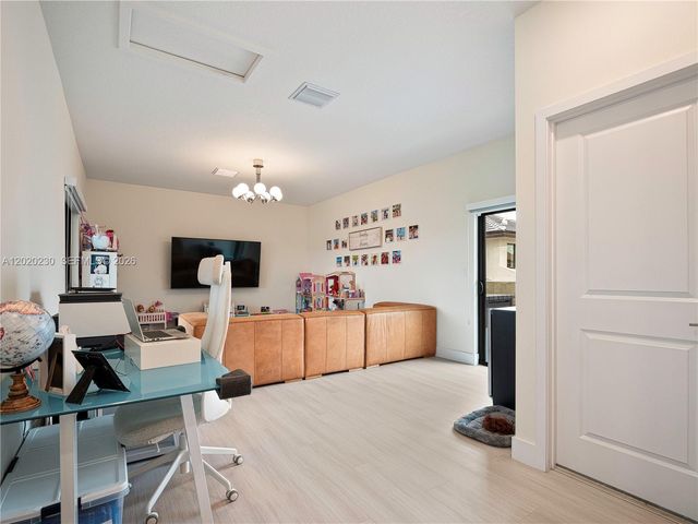 4534 NW 83rd Ave 4534, Doral, FL 33166