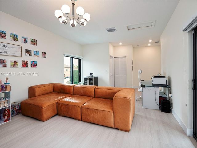 4534 NW 83rd Ave 4534, Doral, FL 33166