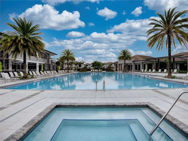 4534 NW 83rd Ave 4534, Doral, FL 33166