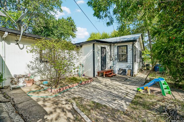 1402 Hermine, San Antonio, TX 78201