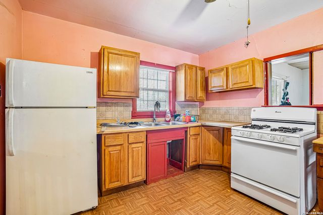 1402 Hermine, San Antonio, TX 78201