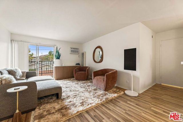 365 Burchett Street 118, Glendale, CA 91203