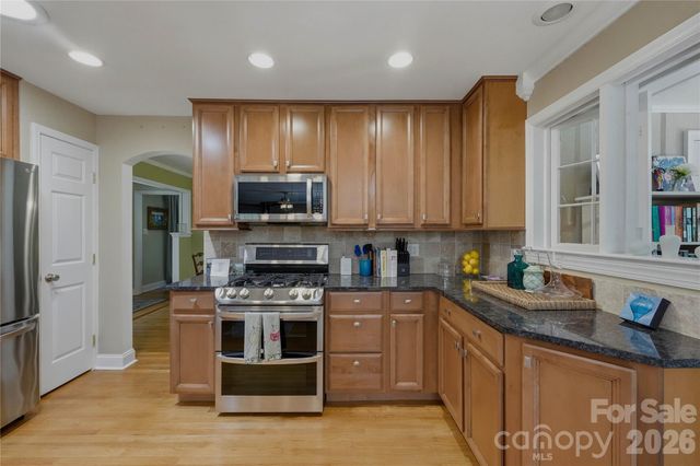 6014 Glenridge Road, Charlotte, NC 28211