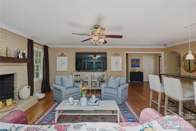6014 Glenridge Road, Charlotte, NC 28211