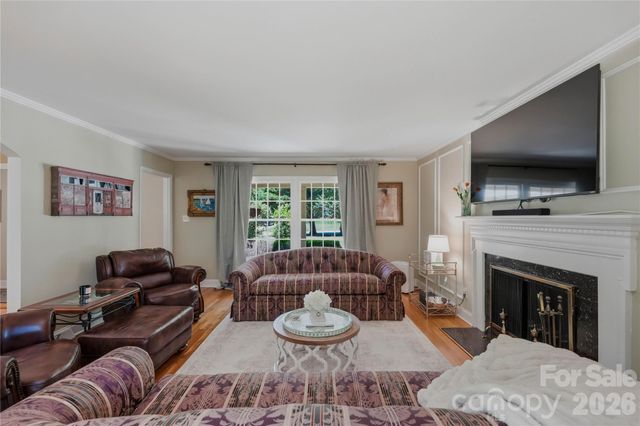 6014 Glenridge Road, Charlotte, NC 28211