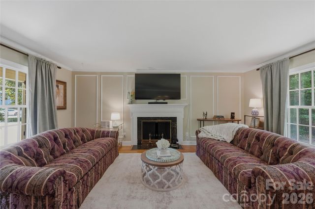 6014 Glenridge Road, Charlotte, NC 28211