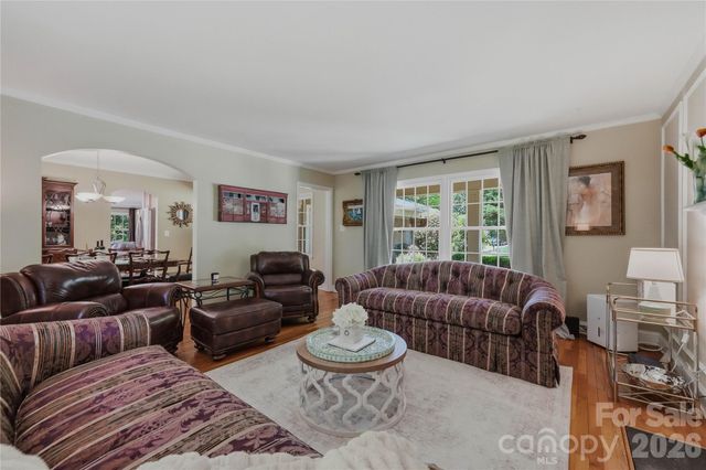 6014 Glenridge Road, Charlotte, NC 28211