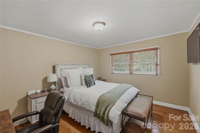 6014 Glenridge Road, Charlotte, NC 28211