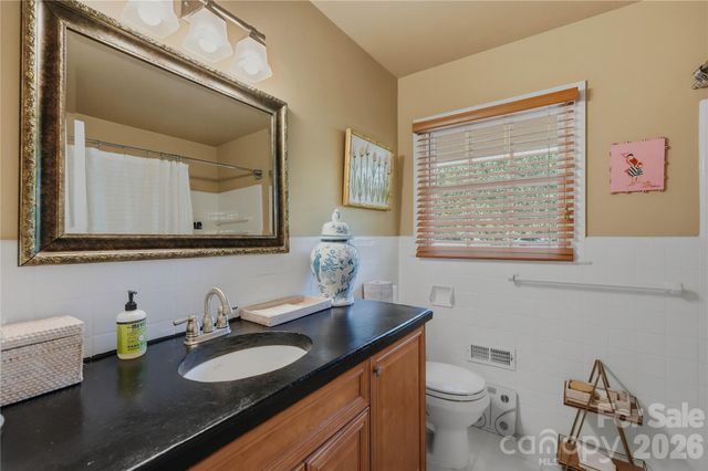 6014 Glenridge Road, Charlotte, NC 28211