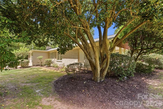 6014 Glenridge Road, Charlotte, NC 28211