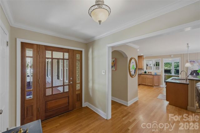 6014 Glenridge Road, Charlotte, NC 28211