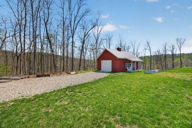 1499 Doe and Fawn Ln, Crawford, TN 38554