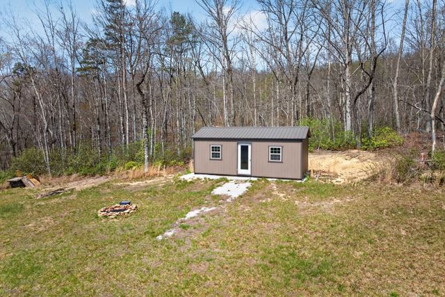 1499 Doe and Fawn Ln, Crawford, TN 38554