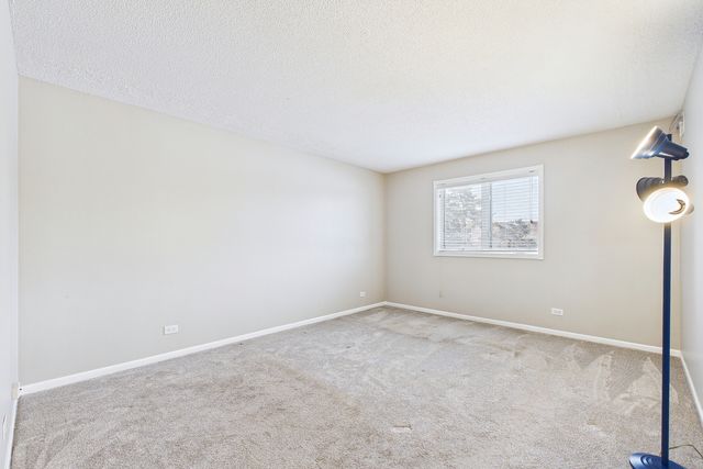 13000 W Heiden Circle 3105, Lake Bluff, IL 60044
