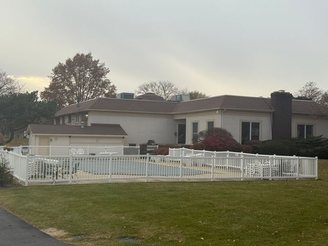 13000 W Heiden Circle 3105, Lake Bluff, IL 60044
