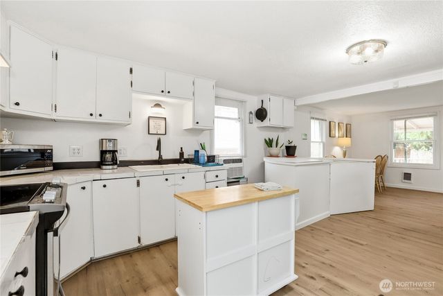 1401 Sidney Avenue, Port Orchard, WA 98366