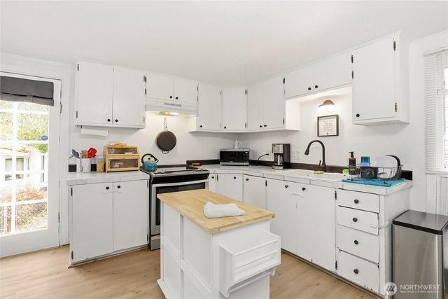 1401 Sidney Avenue, Port Orchard, WA 98366