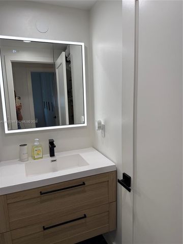 10185 NE Collins Avenue 822, Bal Harbour, FL 33154