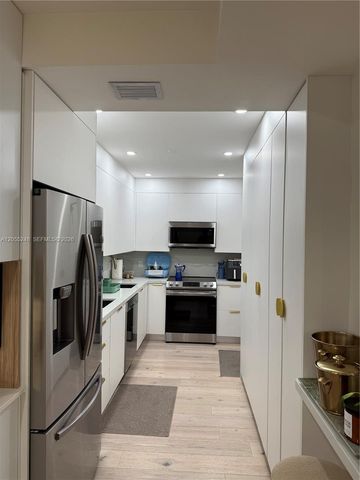 10185 NE Collins Avenue 822, Bal Harbour, FL 33154