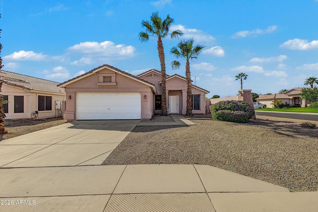 2426 S TERRELL Avenue, Mesa, AZ 85209 — photo 2