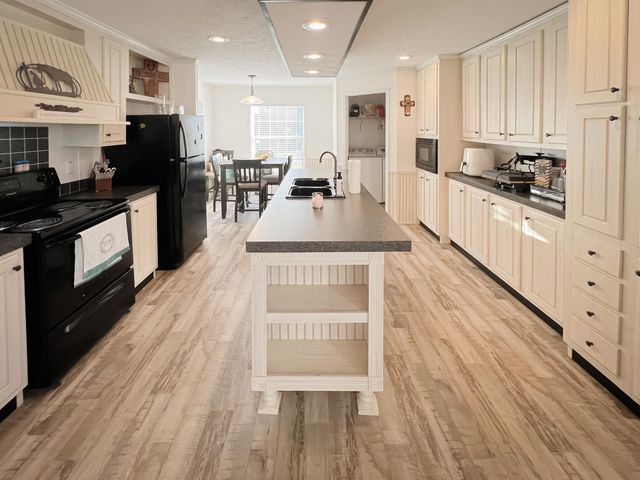 7890 HIGHWAY 18 HWY, Hickory Valley, TN 38042