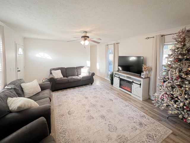 7890 HIGHWAY 18 HWY, Hickory Valley, TN 38042