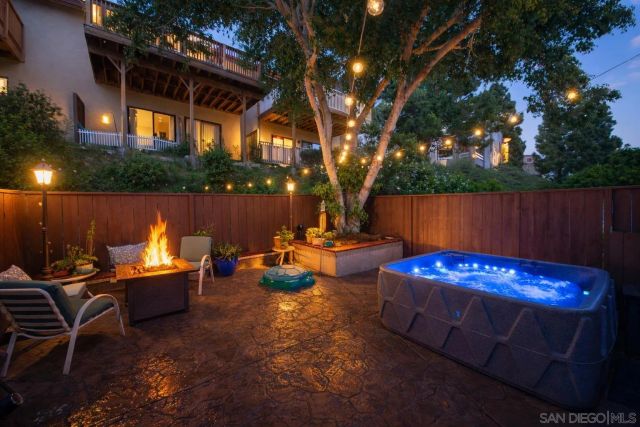 6998 Camino Degrazia, San Diego, CA 92111