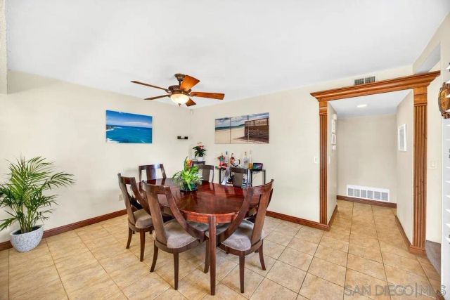 6998 Camino Degrazia, San Diego, CA 92111