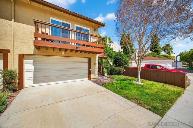 6998 Camino Degrazia, San Diego, CA 92111