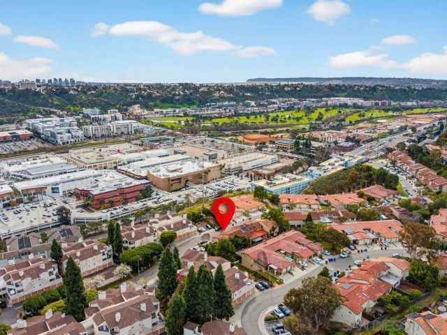 6998 Camino Degrazia, San Diego, CA 92111