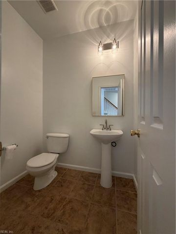 201 Grant CT, Yorktown, VA 23692