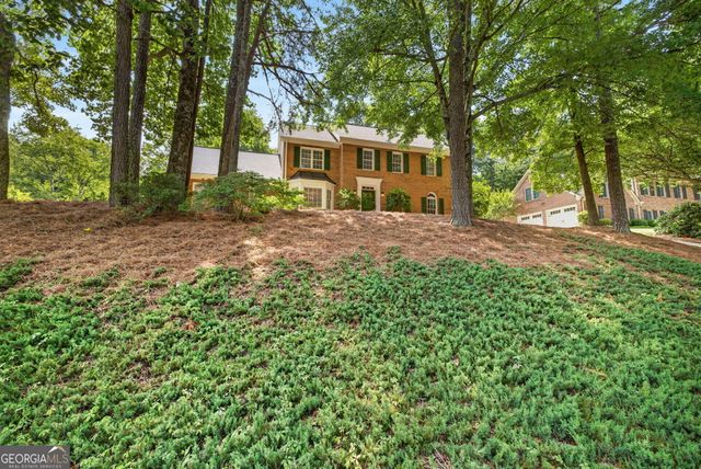 4150 Woodlark Court NE, Roswell, GA 30075