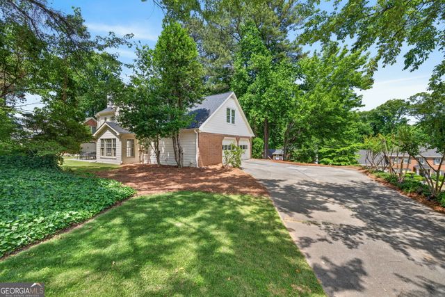 4150 Woodlark Court NE, Roswell, GA 30075