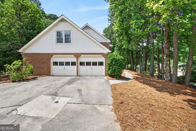 4150 Woodlark Court NE, Roswell, GA 30075