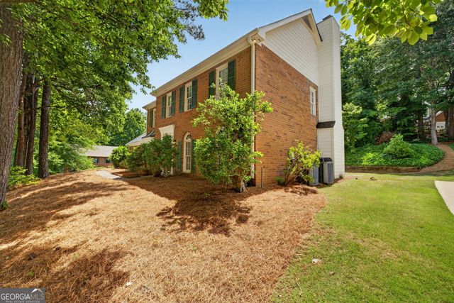 4150 Woodlark Court NE, Roswell, GA 30075