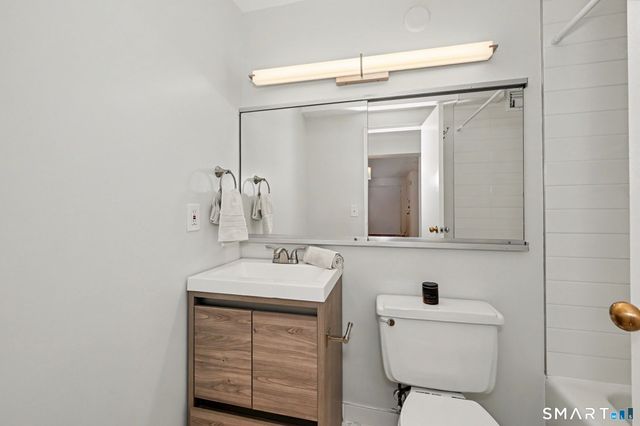 143 Hoyt Street 4K, Stamford, CT 06905