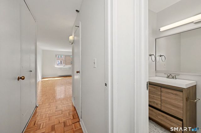 143 Hoyt Street 4K, Stamford, CT 06905