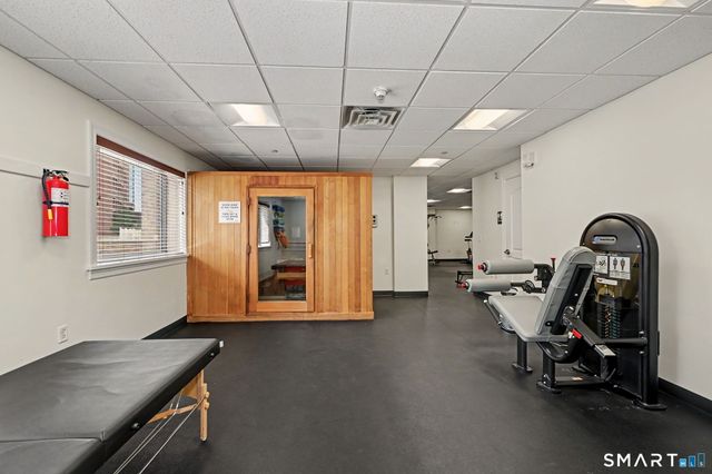 143 Hoyt Street 4K, Stamford, CT 06905