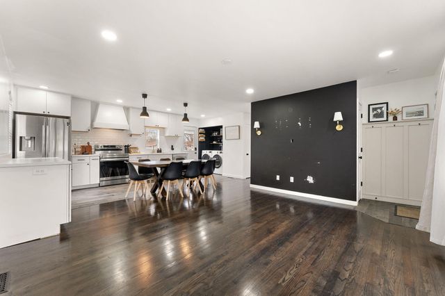 2840 Lois Street, Portage, IN 46368