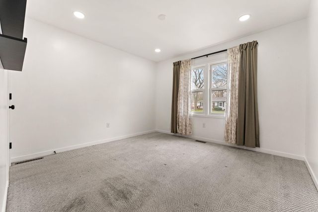 2840 Lois Street, Portage, IN 46368