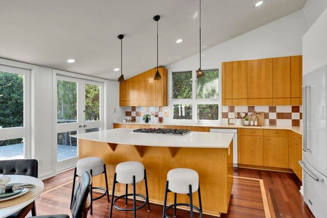 2170 Mergho Impasse, San Diego, CA 92110
